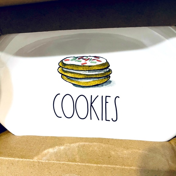 Rae Dunn Christmas Milk & Cookies 🍪 set - Picture 2 of 3